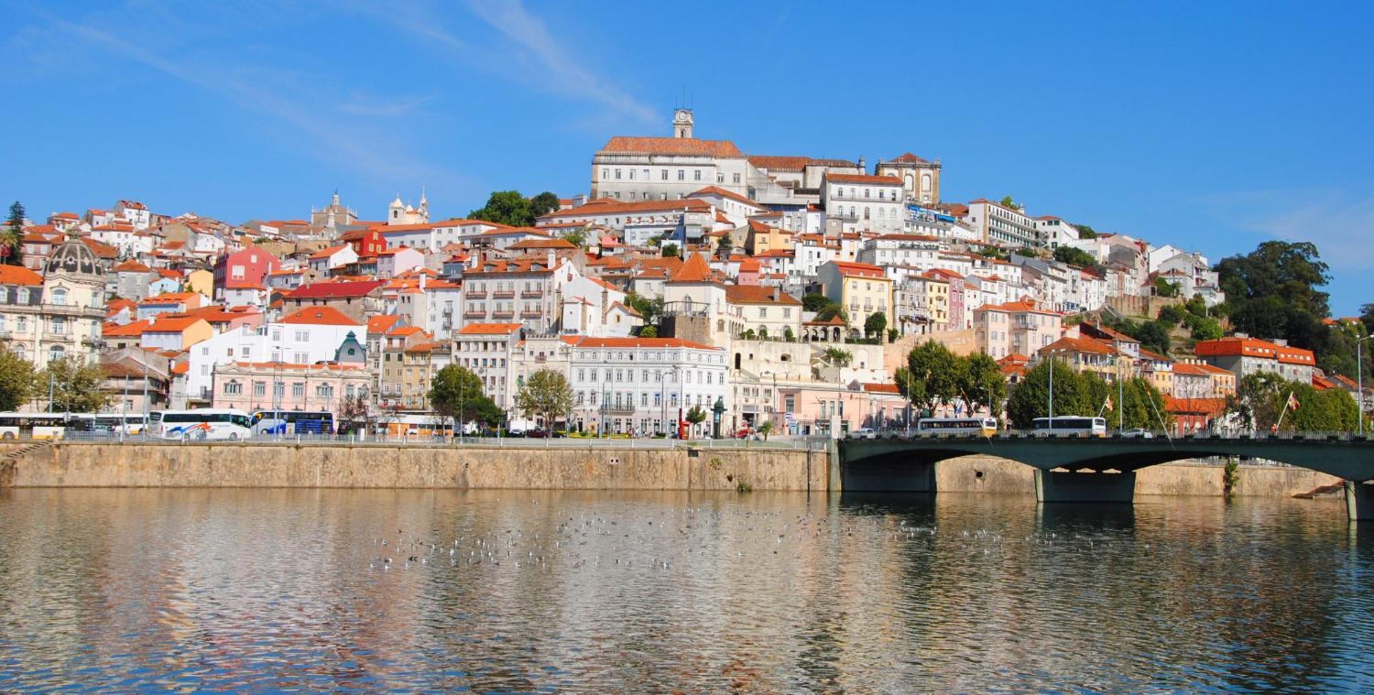 Апартаменти Coimbra Heights Екстер'єр фото